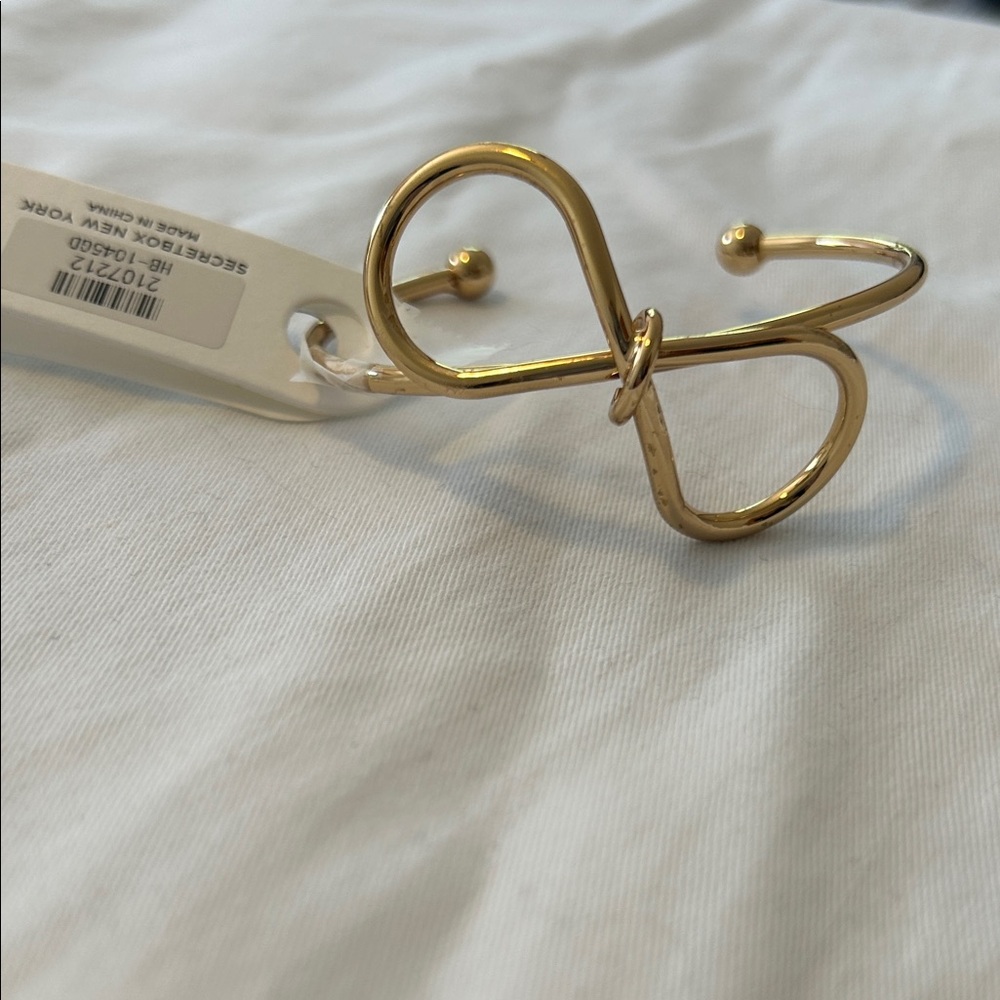 Secretbox Brass Infinity Twist Bracelet
